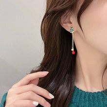 Charger l&#39;image dans la galerie, Boucles d&#39;Oreilles Père Noël Asymétriques