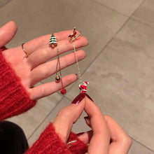 Charger l&#39;image dans la galerie, Boucles d&#39;Oreilles Père Noël Asymétriques